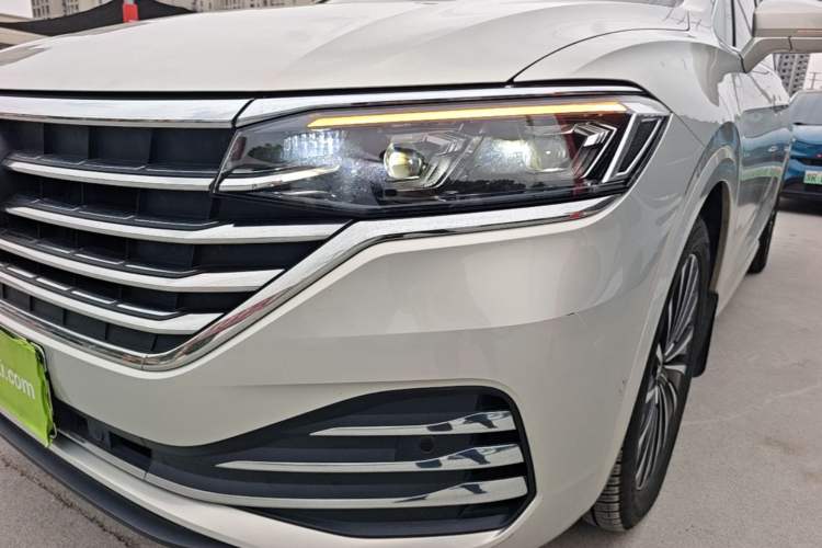 Used Volkswagen Viloran 2020 380TSI Prestige Edition Left Front Headlight