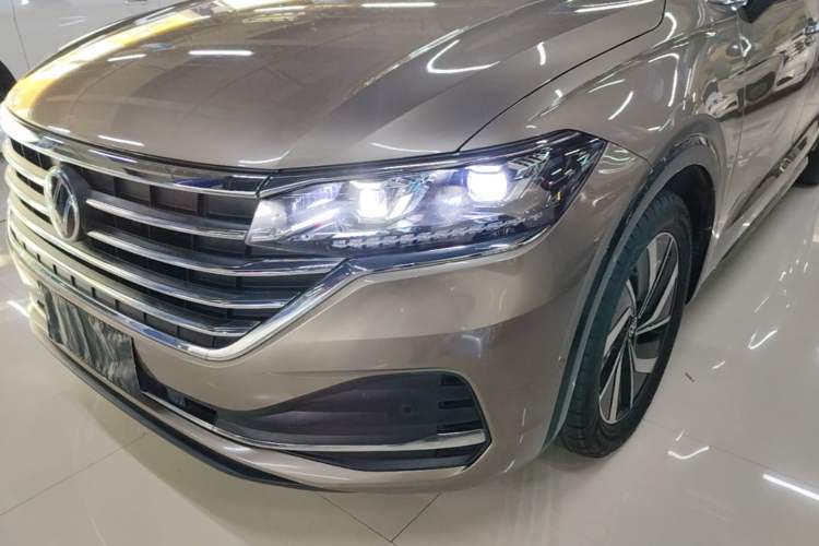 Used Volkswagen Viloran 2020 330TSI Luxury Edition Left Front Headlight