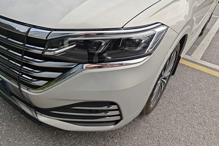 Used Volkswagen Viloran 2020 380TSI Prestige Edition Left Front Headlight