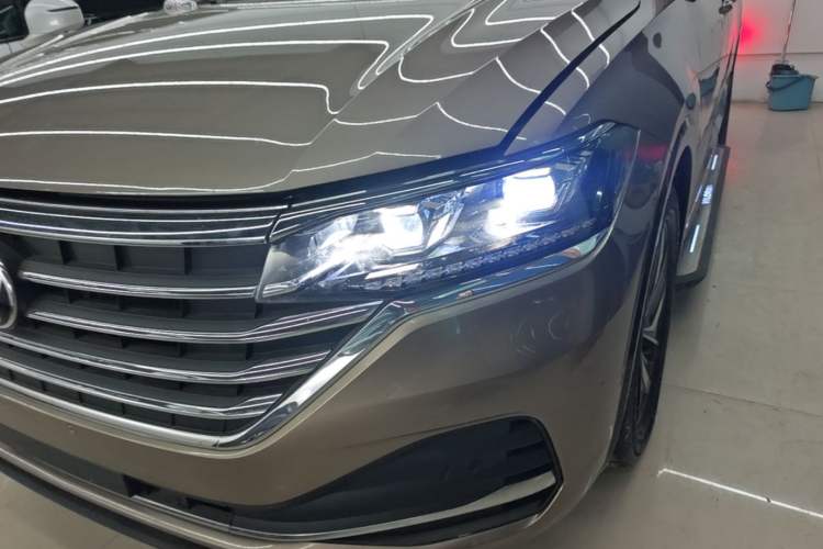 Used Volkswagen Viloran 2020 330TSI Luxury Edition Left Front Headlight