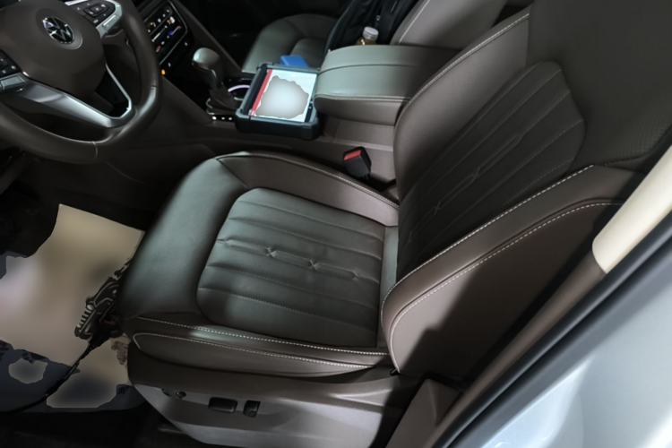 Used Volkswagen Viloran 2020 330TSI Luxury Edition Left Front Seat
