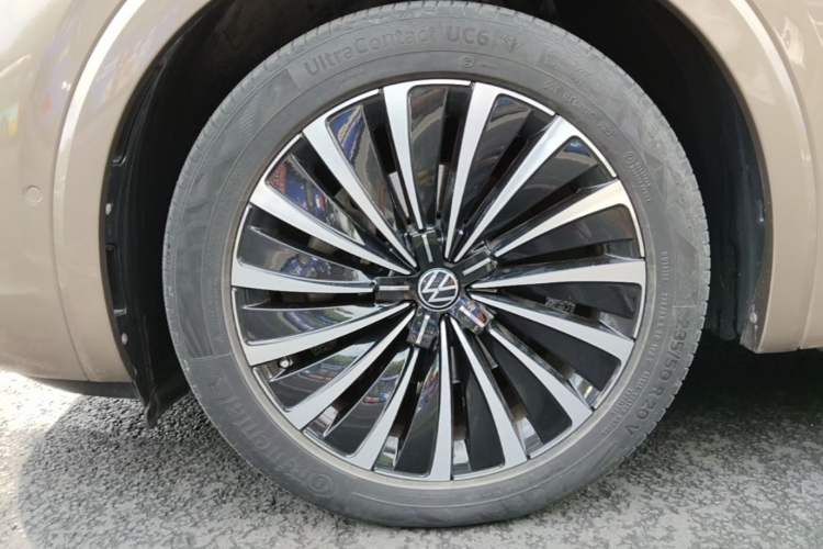 Used Volkswagen Viloran 2020 380TSI Prestige Edition Left Front Wheel Hub