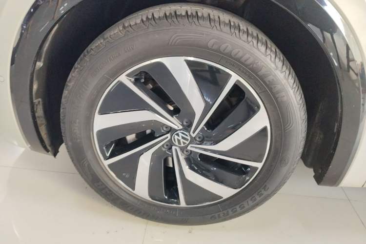 Used Volkswagen Viloran 2020 330TSI Luxury Edition Left Front Wheel Hub