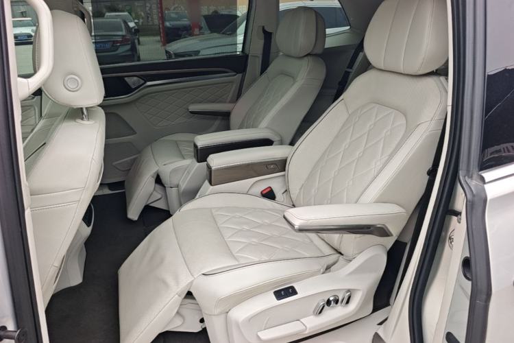 Used Volkswagen Viloran 2020 380TSI Prestige Edition Left Rear Seat