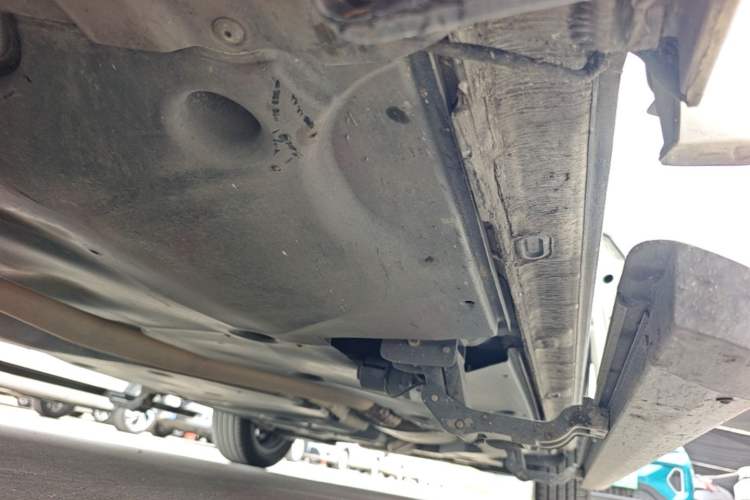 Used Volkswagen Viloran 2020 380TSI Prestige Edition Left Side Sill