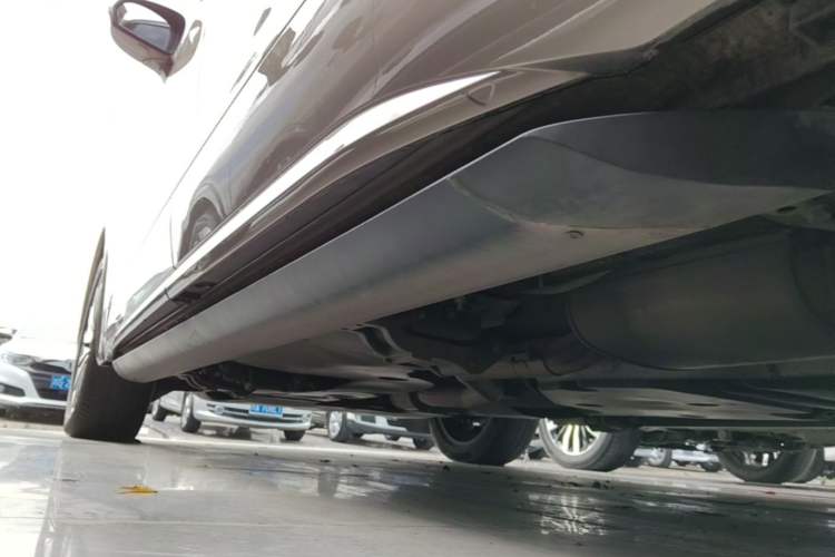 Used Volkswagen Viloran 2020 380TSI Prestige Edition Left Side Sill