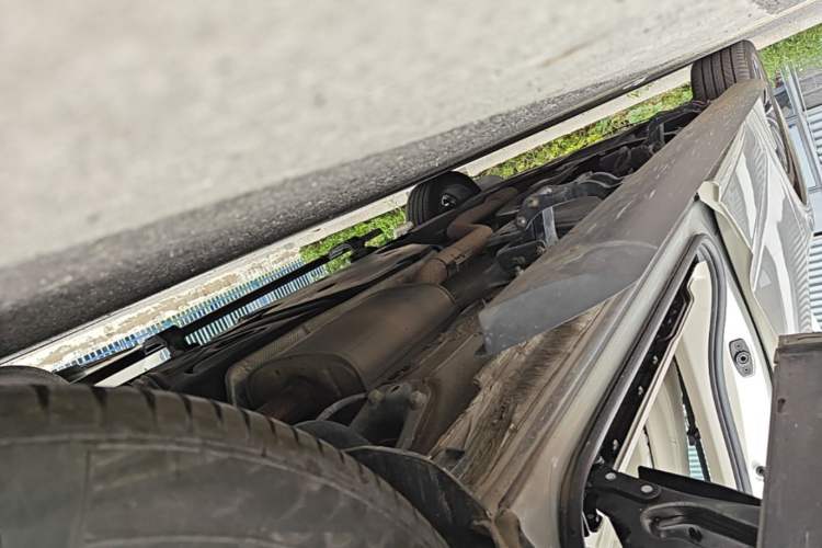 Used Volkswagen Viloran 2020 380TSI Prestige Edition Left Side Sill