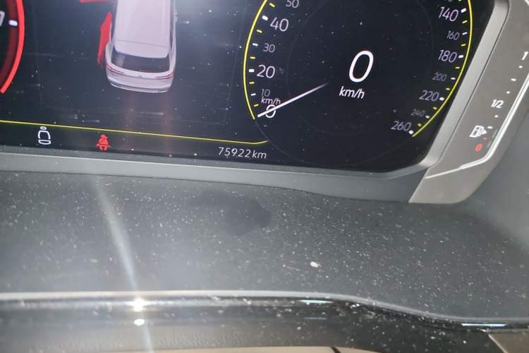 Used Volkswagen Viloran 2020 380TSI Prestige Edition Odometer Close Up