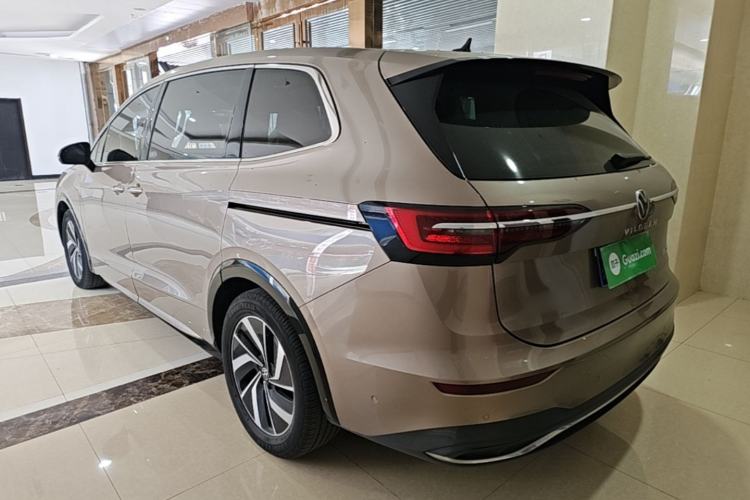 Used Volkswagen Viloran 2020 330TSI Luxury Edition Rear Left 45 Deg