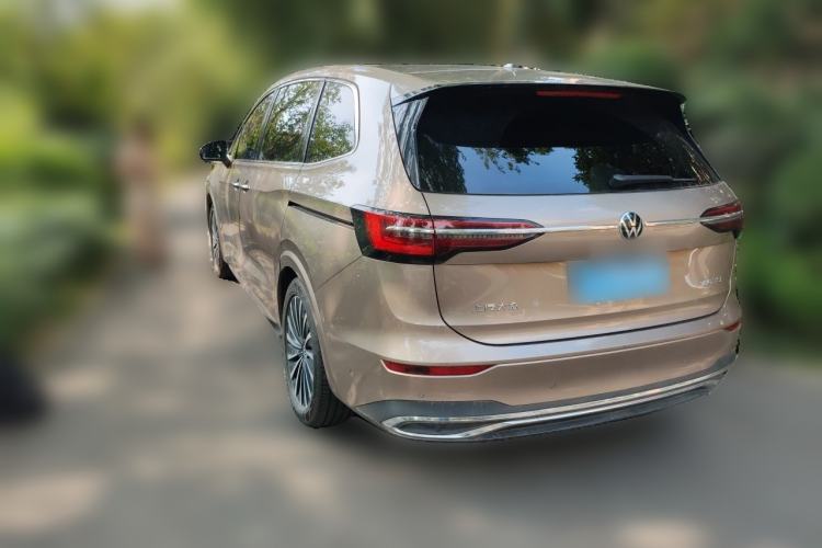 Used Volkswagen Viloran 2020 380TSI Prestige Edition Rear Left 45 Deg