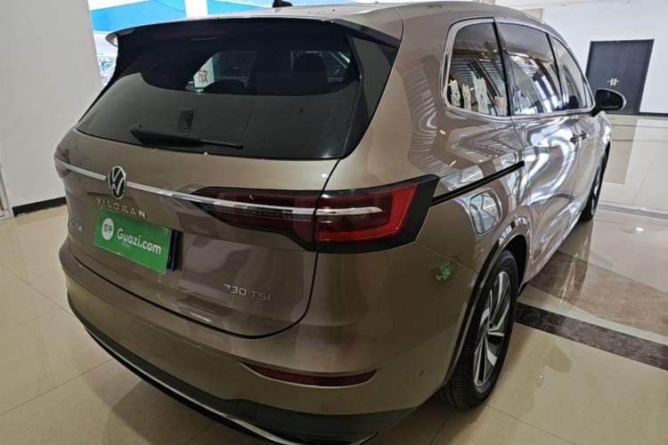 Used Volkswagen Viloran 2020 330TSI Luxury Edition Rear Right 45 Deg