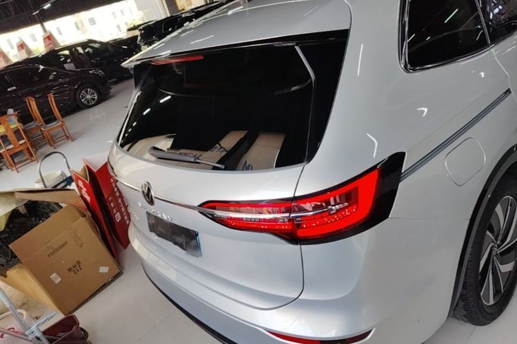 Used Volkswagen Viloran 2020 330TSI Luxury Edition Rear