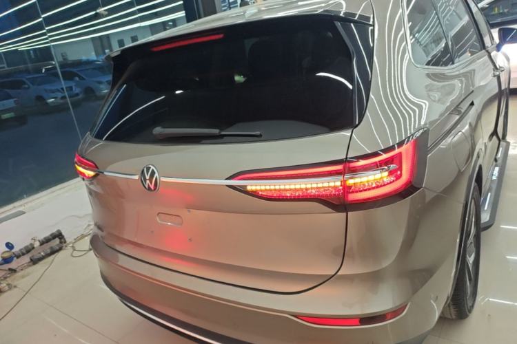 Used Volkswagen Viloran 2020 330TSI Luxury Edition Rear