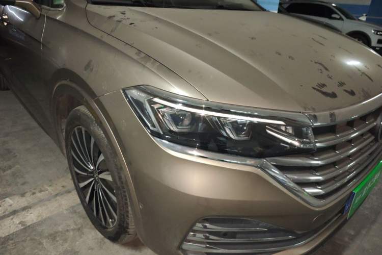 Used Volkswagen Viloran 2020 380TSI Prestige Edition Right Front Headlight