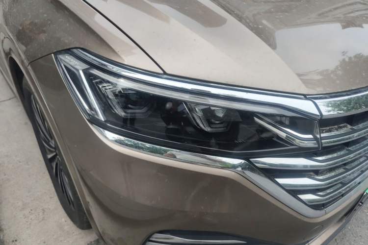 Used Volkswagen Viloran 2020 380TSI Prestige Edition Right Front Headlight