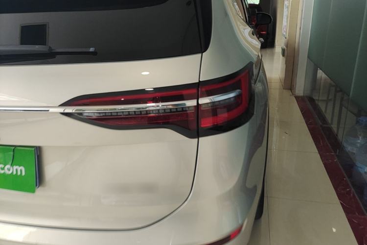 Used Volkswagen Viloran 2020 330TSI Luxury Edition Right Rear Taillight