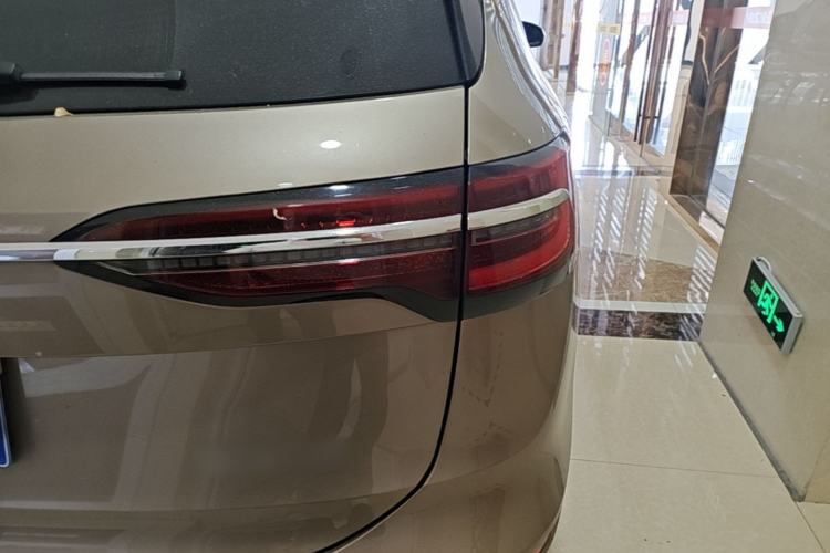 Used Volkswagen Viloran 2020 330TSI Luxury Edition Right Rear Taillight