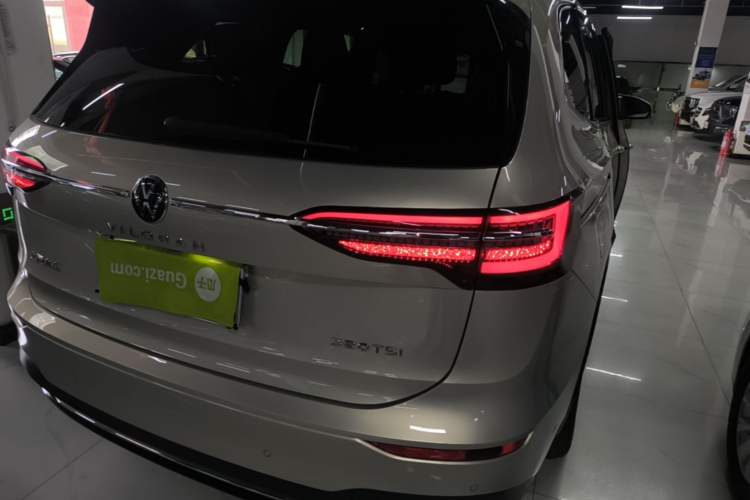 Used Volkswagen Viloran 2020 330TSI Luxury Edition Right Rear Taillight