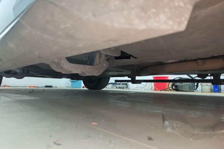Used Volkswagen Viloran 2020 330TSI Luxury Edition Right Side Sill