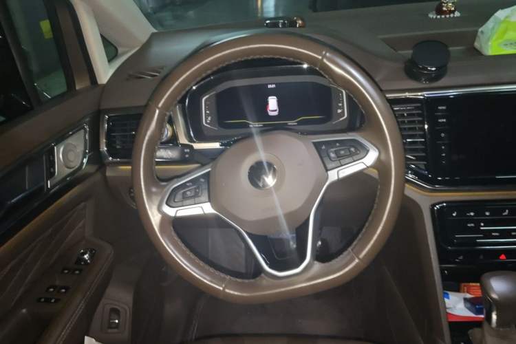 Used Volkswagen Viloran 2020 380TSI Prestige Edition Steering Wheel