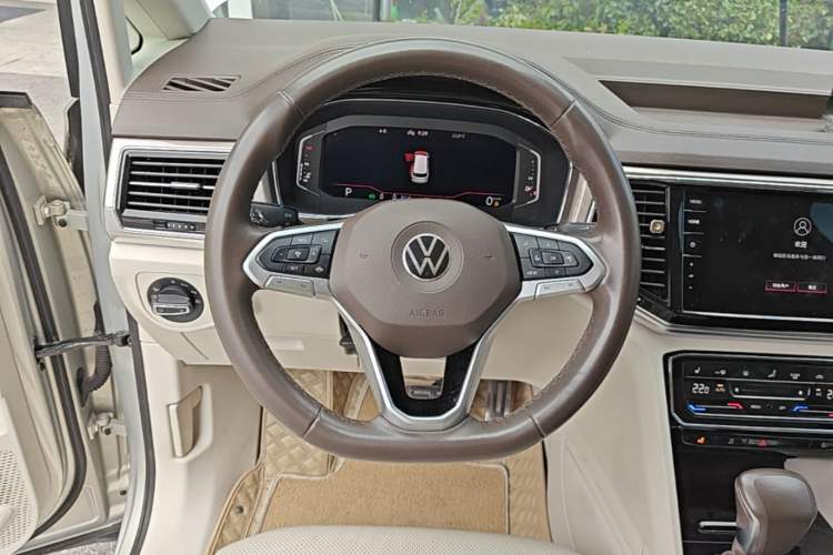 Used Volkswagen Viloran 2020 380TSI Prestige Edition Steering Wheel