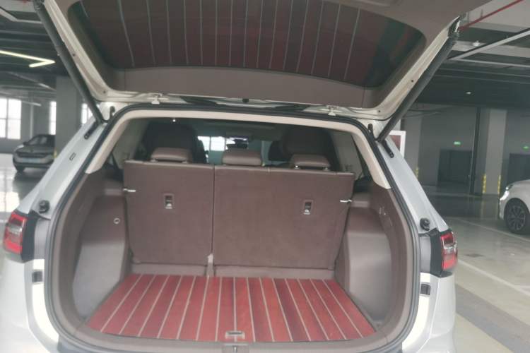 Used Volkswagen Viloran 2020 380TSI Flagship Edition Trunk