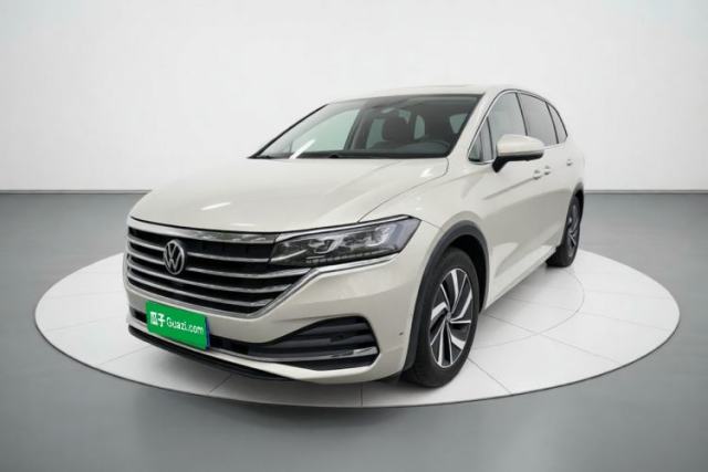 Ojetý Volkswagen Viloran 2020 330TSI Luxury Edition