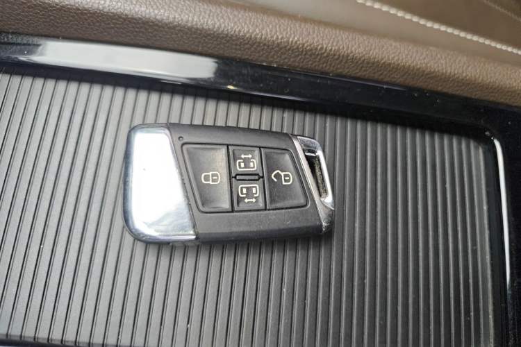 Used Volkswagen Viloran 2020 330TSI Luxury Edition Vehicle Key