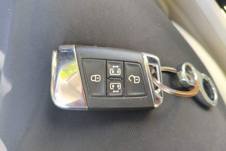 Used Volkswagen Viloran 2020 380TSI Prestige Edition Vehicle Key