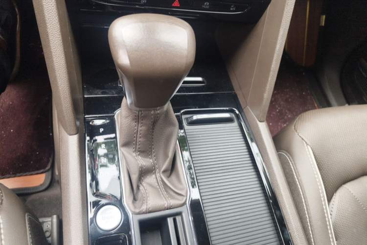 Used Volkswagen Viloran 2020 380TSI Flagship Edition Gear Lever