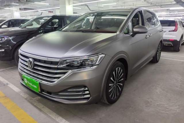 Ojetý Volkswagen Viloran 2020 380TSI Prestige Edition
