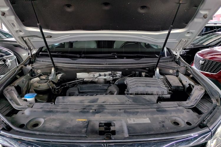 Used Volkswagen Viloran 2020 380TSI Prestige Edition Engine Bay