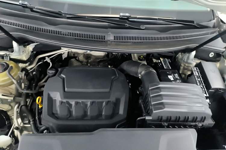 Used Volkswagen Viloran 2020 380TSI Prestige Edition Engine Bay