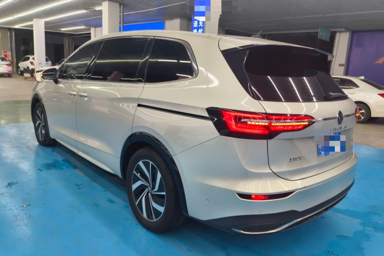 Used Volkswagen Viloran 2020 330TSI Luxury Edition Exterior 2