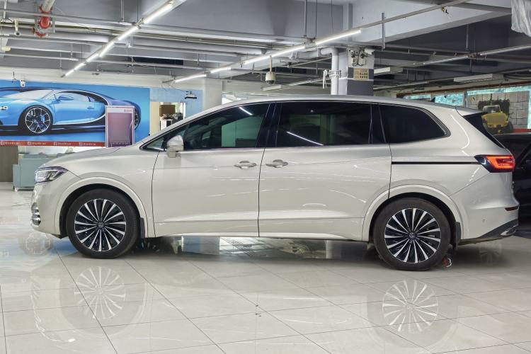 Used Volkswagen Viloran 2020 380TSI Prestige Edition Exterior 6