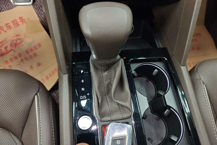 Used Volkswagen Viloran 2020 380TSI Flagship Edition Gear Lever