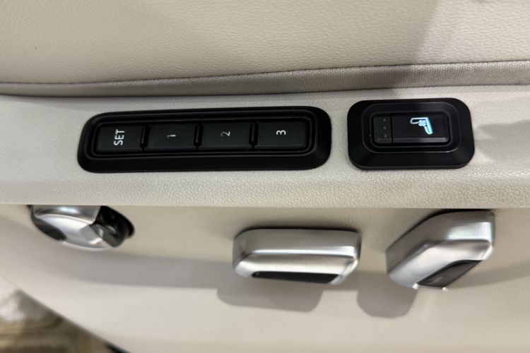 Used Volkswagen Viloran 2020 380TSI Flagship Edition Interior 13