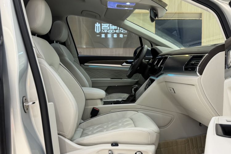 Used Volkswagen Viloran 2020 380TSI Flagship Edition Interior 14