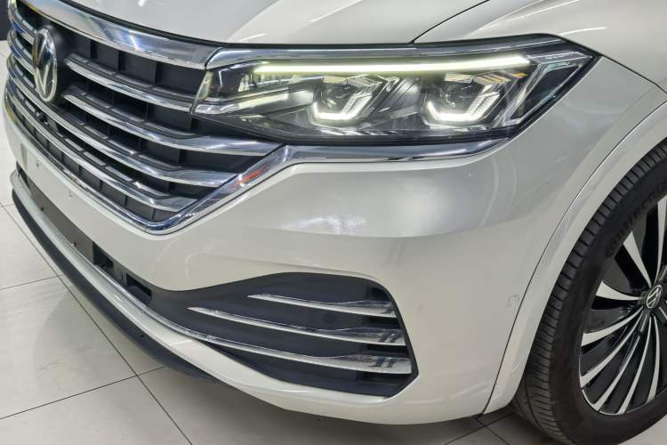 Used Volkswagen Viloran 2020 380TSI Prestige Edition Left Front Headlight