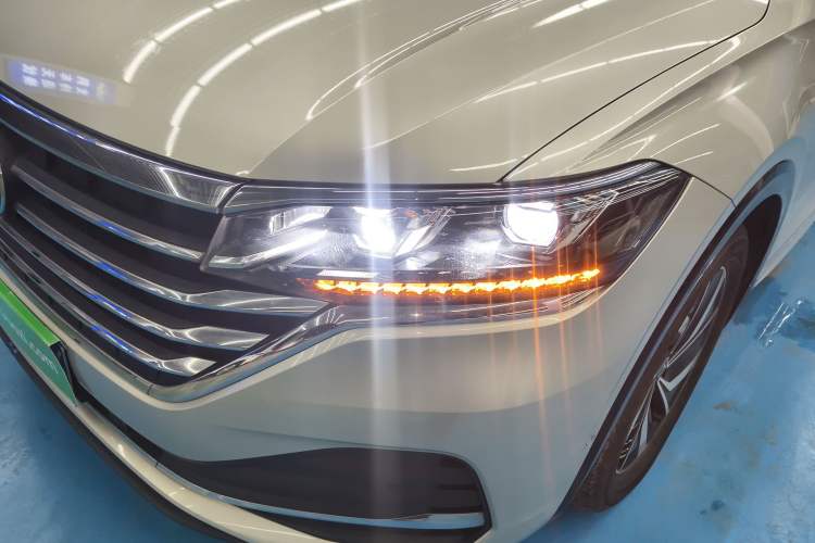 Used Volkswagen Viloran 2020 330TSI Luxury Edition Left Front Headlight