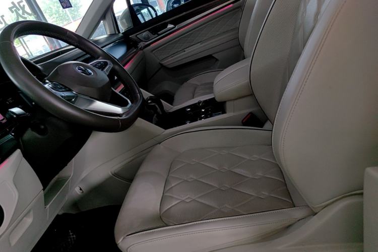 Used Volkswagen Viloran 2020 380TSI Prestige Edition Left Front Seat