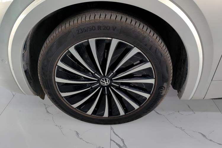 Used Volkswagen Viloran 2020 380TSI Prestige Edition Left Front Wheel Hub