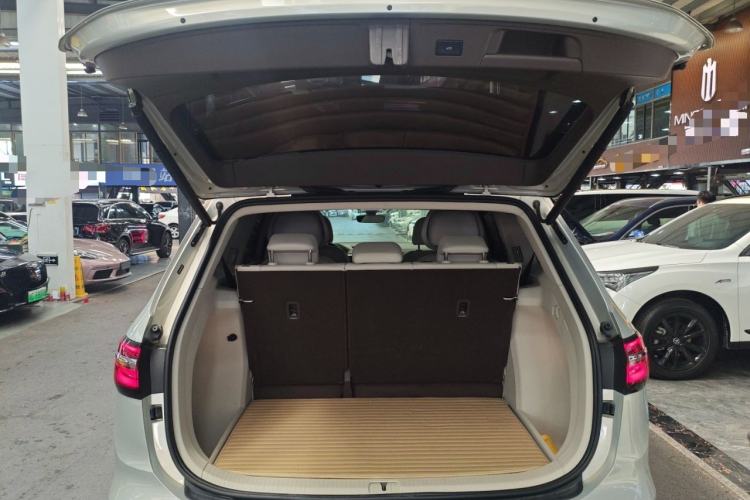 Used Volkswagen Viloran 2020 380TSI Flagship Edition Trunk