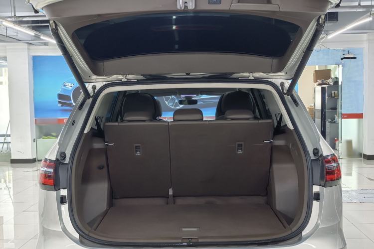 Used Volkswagen Viloran 2020 380TSI Prestige Edition Trunk
