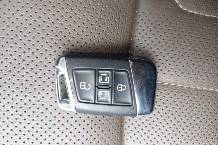 Used Volkswagen Viloran 2020 330TSI Luxury Edition Vehicle Key