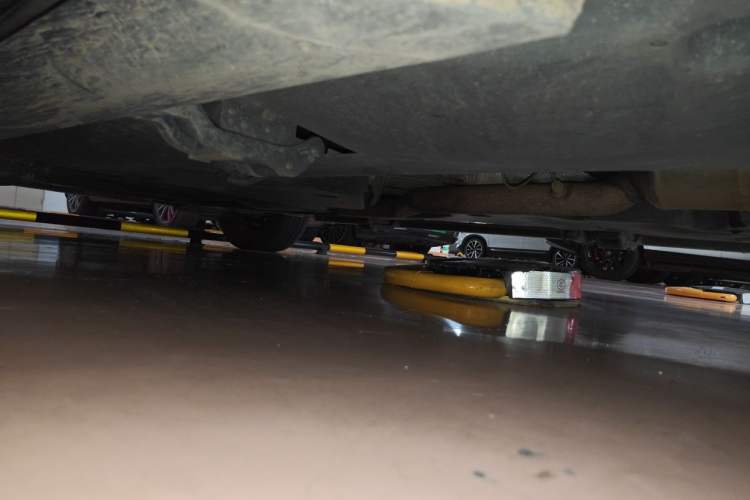 Used Volkswagen Viloran 2020 330TSI Luxury Edition Chassis Front Right