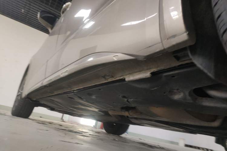 Used Volkswagen Viloran 2020 380TSI Prestige Edition Chassis Rear Left