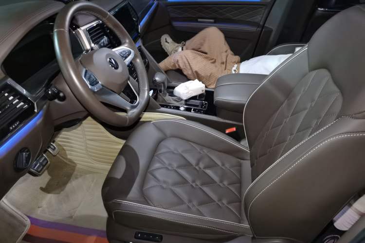 Used Volkswagen Viloran 2020 380TSI Prestige Edition Driver Seat