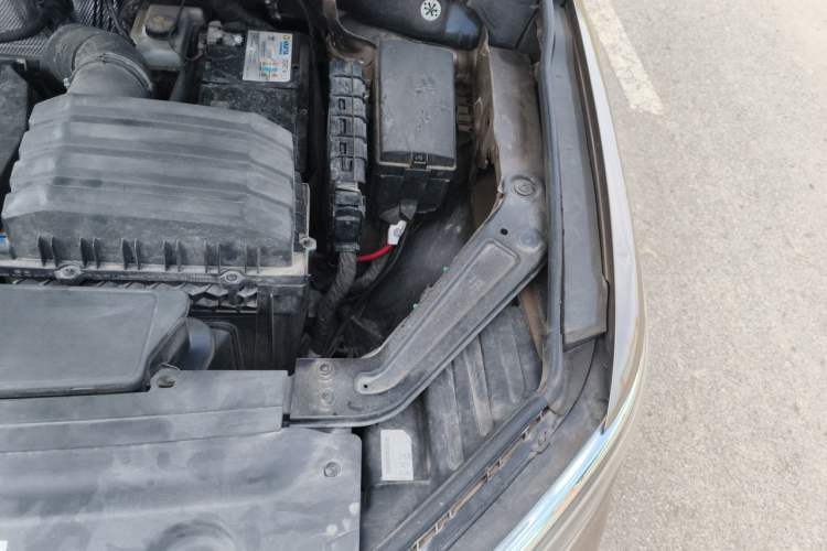 Used Volkswagen Viloran 2020 380TSI Flagship Edition Engine Bay Left