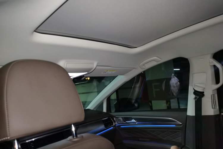 Used Volkswagen Viloran 2020 380TSI Prestige Edition Headliner